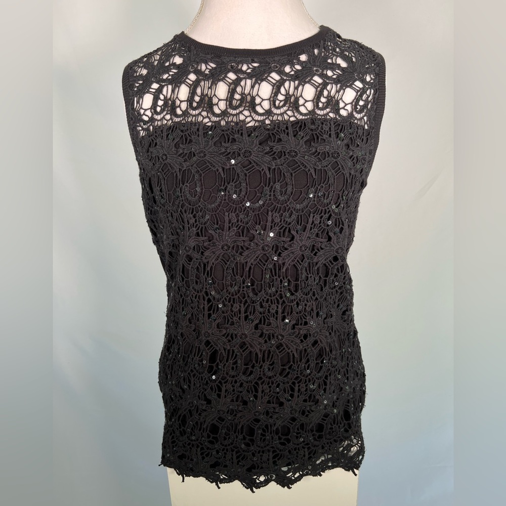 White House Black Market Black Top